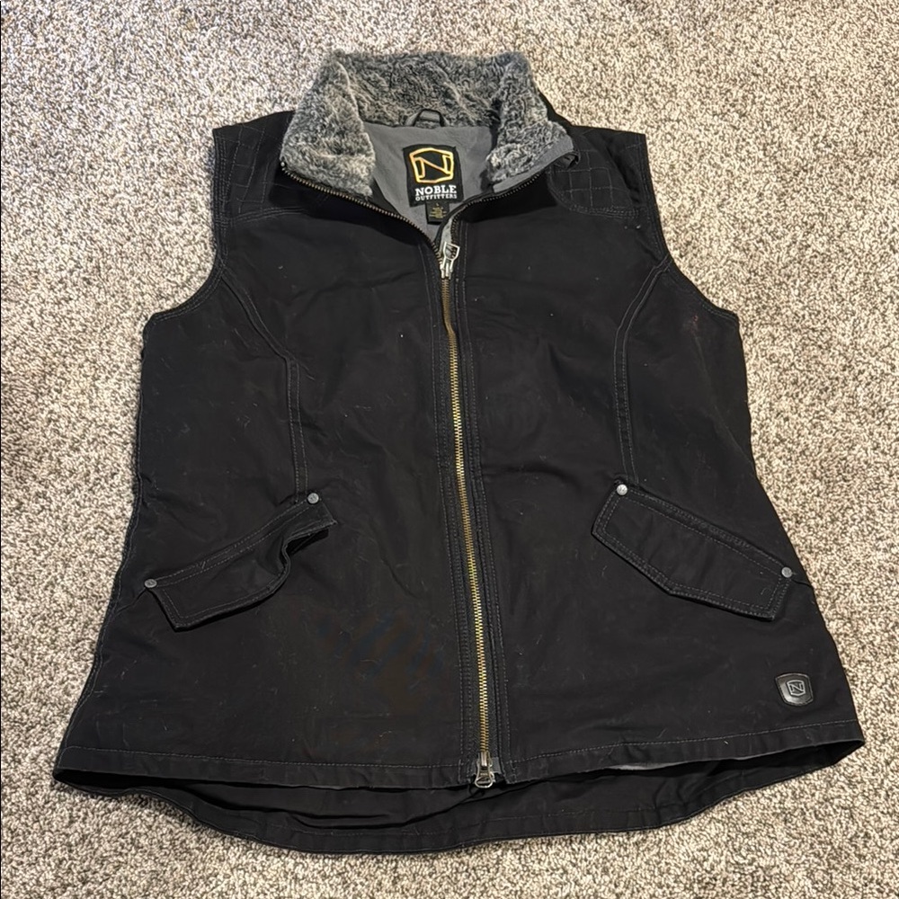 Noble Outfitters Black Vest with Gray Fur Collar
